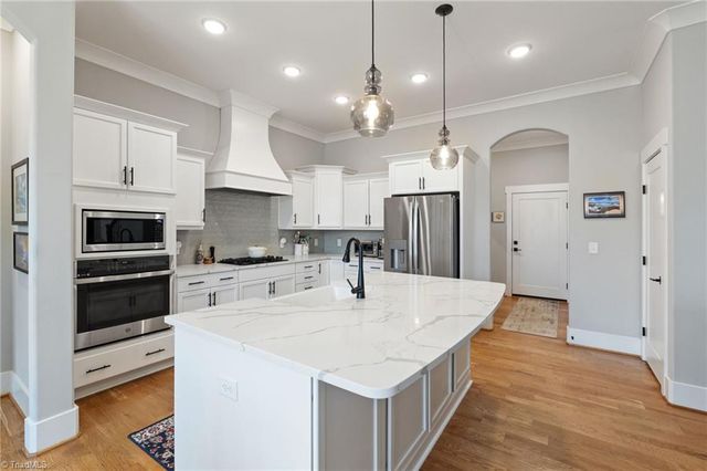 6374 Gumwood Road, Oak Ridge, NC 27310