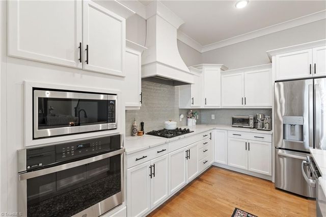 6374 Gumwood Road, Oak Ridge, NC 27310