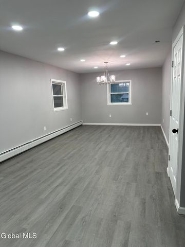 33 Alta Avenue, Queensbury, NY 12804