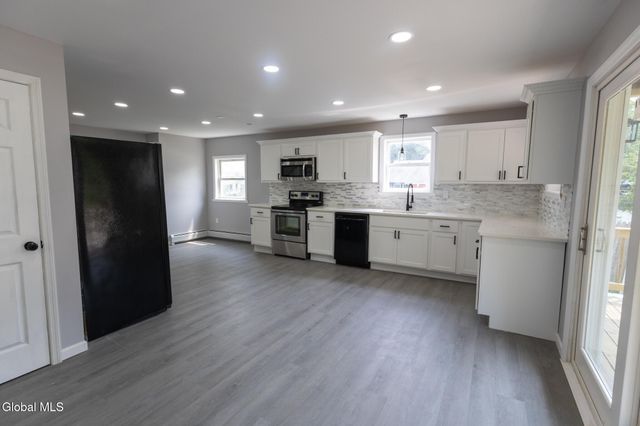 33 Alta Avenue, Queensbury, NY 12804