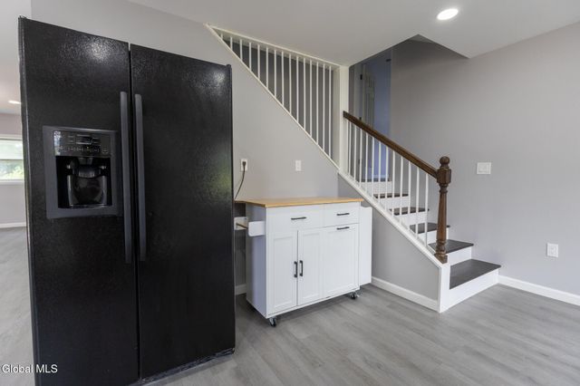 33 Alta Avenue, Queensbury, NY 12804