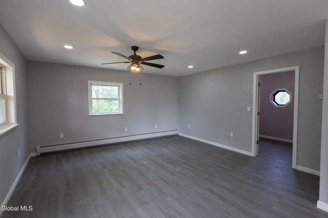 33 Alta Avenue, Queensbury, NY 12804