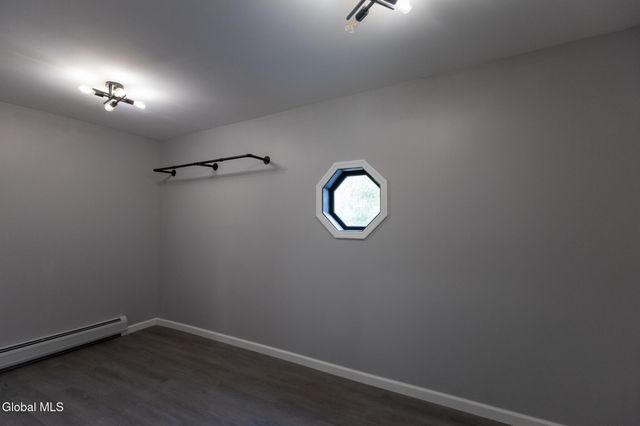 33 Alta Avenue, Queensbury, NY 12804