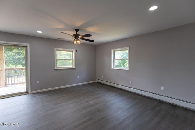 33 Alta Avenue, Queensbury, NY 12804