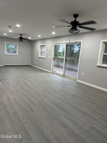 33 Alta Avenue, Queensbury, NY 12804