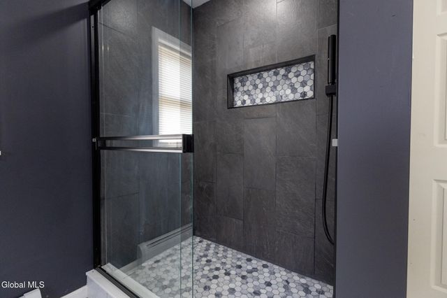 33 Alta Avenue, Queensbury, NY 12804