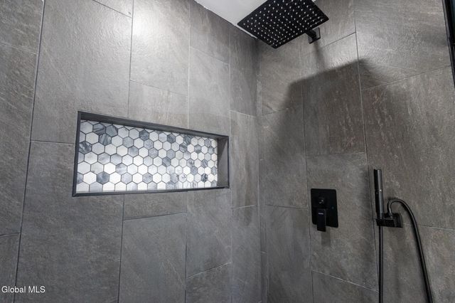 33 Alta Avenue, Queensbury, NY 12804