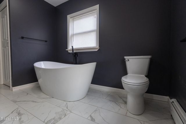 33 Alta Avenue, Queensbury, NY 12804