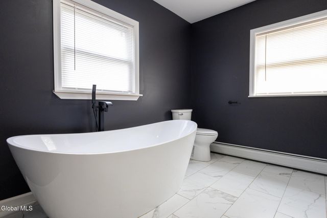 33 Alta Avenue, Queensbury, NY 12804