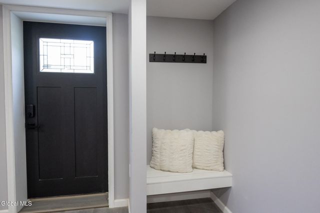 33 Alta Avenue, Queensbury, NY 12804