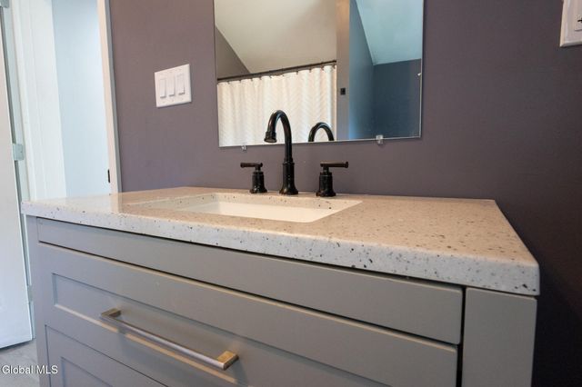 33 Alta Avenue, Queensbury, NY 12804