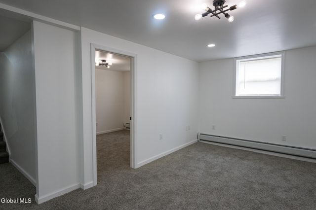 33 Alta Avenue, Queensbury, NY 12804