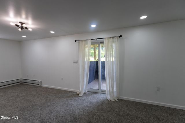 33 Alta Avenue, Queensbury, NY 12804