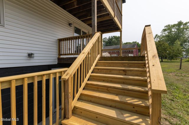 33 Alta Avenue, Queensbury, NY 12804