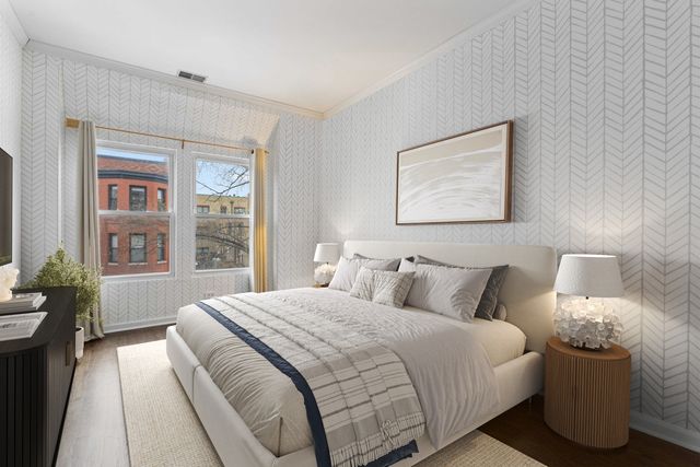 1043 W SCHOOL Street 207, Chicago, IL 60657