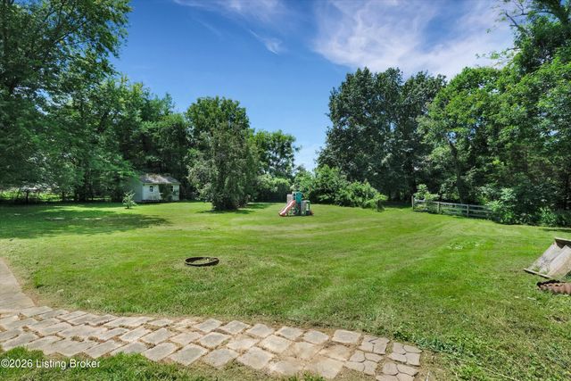 11020 Elda Dr, Louisville, KY 40229