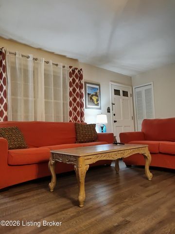 11020 Elda Dr, Louisville, KY 40229