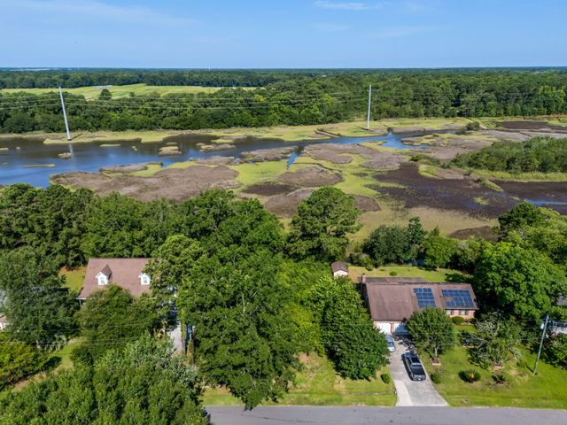 821 Longbranch Drive, Charleston, SC 29414