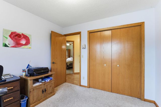 6666 12th Street N, Oakdale, MN 55128