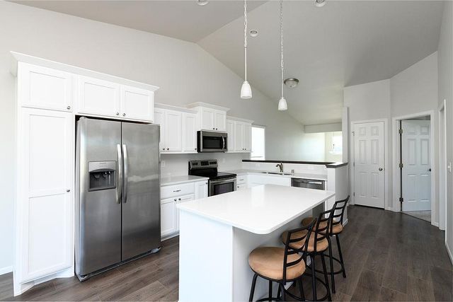 4513 17 Street S, Moorhead, MN 56560