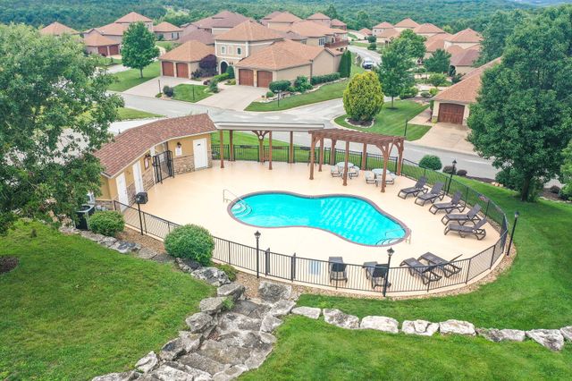 122 E Tuscany Court A, Hollister, MO 65672