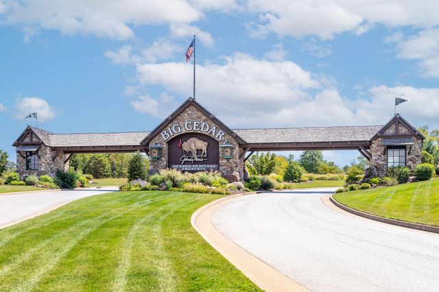 122 E Tuscany Court A, Hollister, MO 65672
