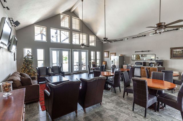 122 E Tuscany Court A, Hollister, MO 65672
