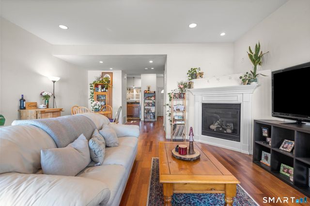 750 Quinnipiac Avenue 7, New Haven, CT 06513