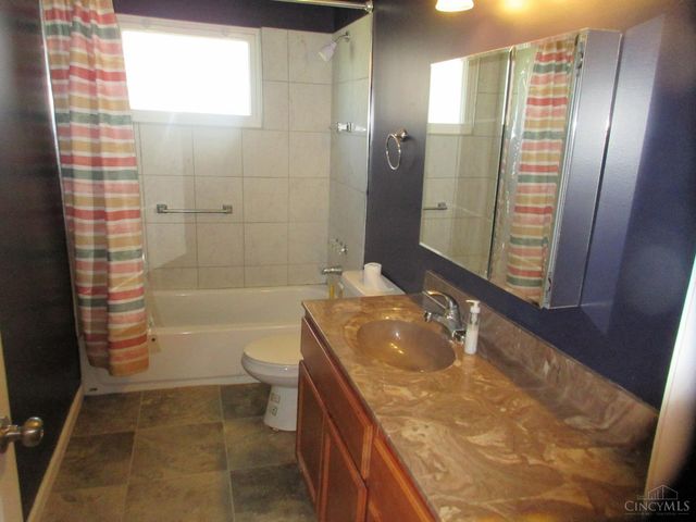 12158 Westerly, Colerain Twp, OH 45231