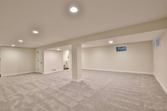 8765 Weller Road, Montgomery, OH 45249