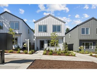 3829 Sw POMONA St, Portland, OR 97219