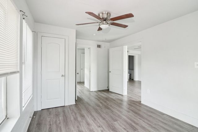 1906 Grainger Street, Fort Worth, TX 76110