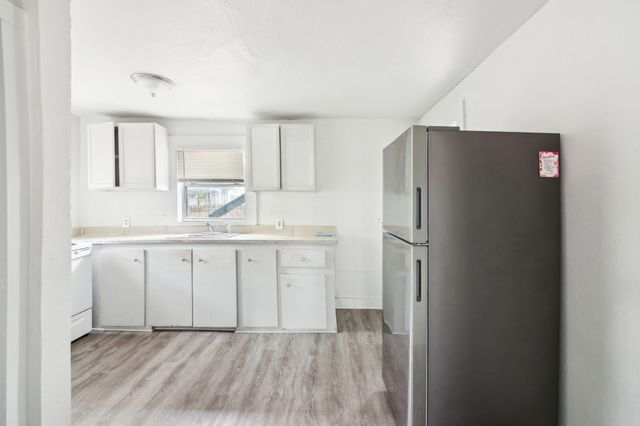 1906 Grainger Street, Fort Worth, TX 76110