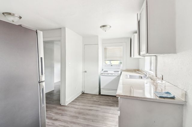 1906 Grainger Street, Fort Worth, TX 76110
