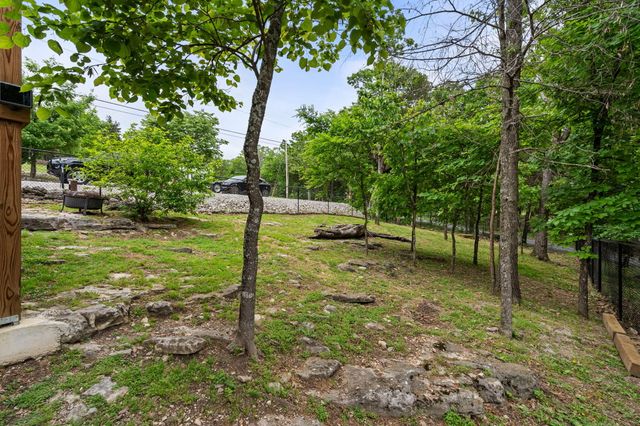 599 Holiday Acres Circle, Branson West, MO 65737