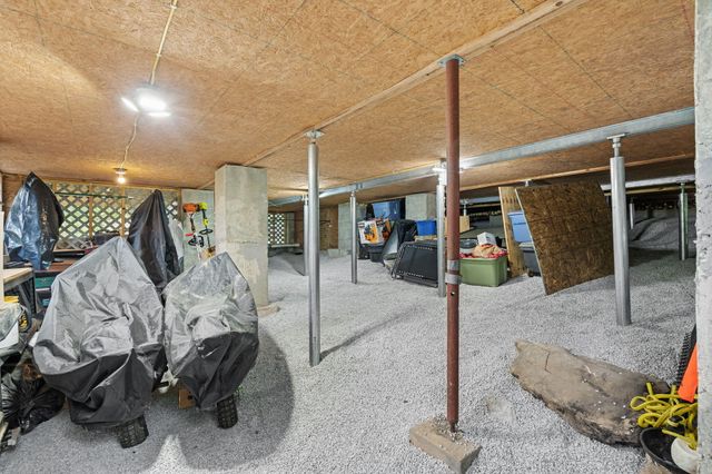 599 Holiday Acres Circle, Branson West, MO 65737