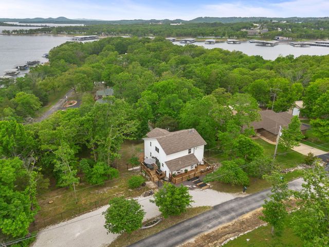 599 Holiday Acres Circle, Branson West, MO 65737