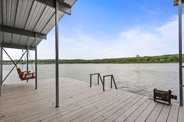 599 Holiday Acres Circle, Branson West, MO 65737