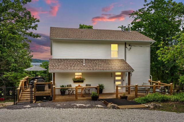 599 Holiday Acres Circle, Branson West, MO 65737