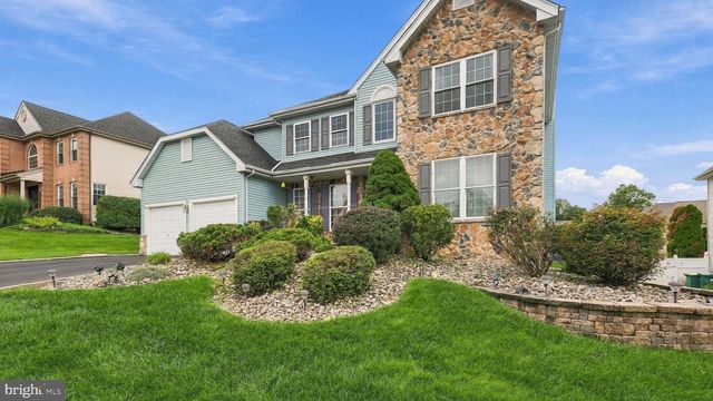 330 GRAND AVE, Langhorne, PA 19047