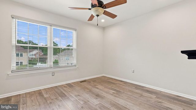 330 GRAND AVE, Langhorne, PA 19047