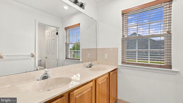 330 GRAND AVE, Langhorne, PA 19047