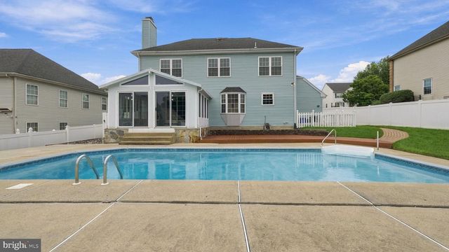 330 GRAND AVE, Langhorne, PA 19047