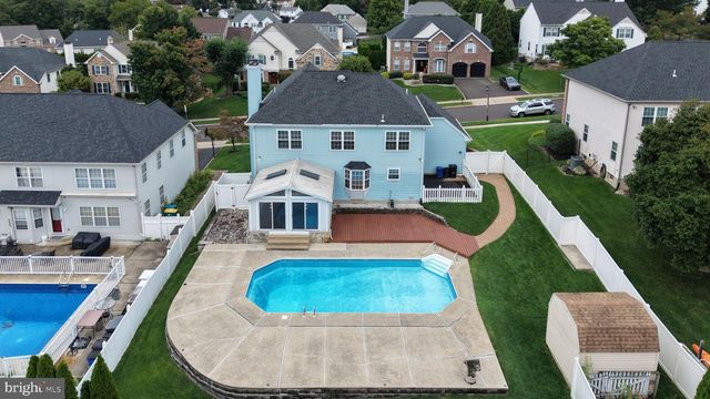 330 GRAND AVE, Langhorne, PA 19047
