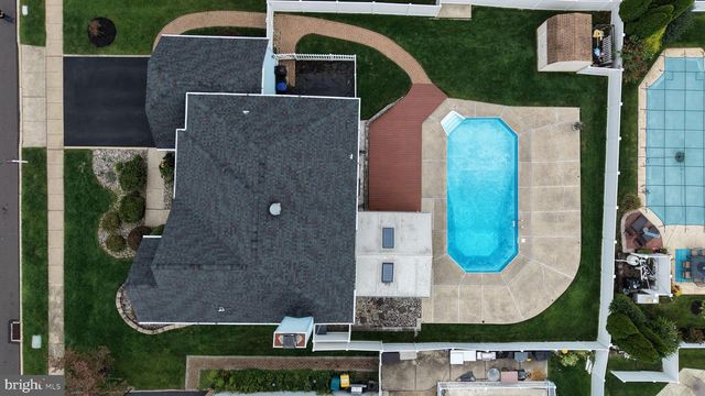 330 GRAND AVE, Langhorne, PA 19047