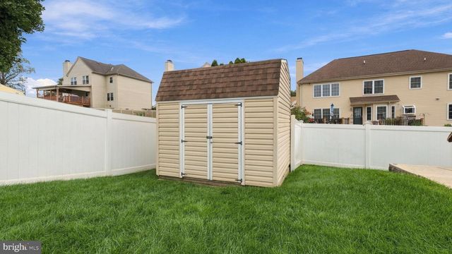 330 GRAND AVE, Langhorne, PA 19047