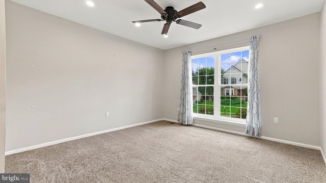 330 GRAND AVE, Langhorne, PA 19047