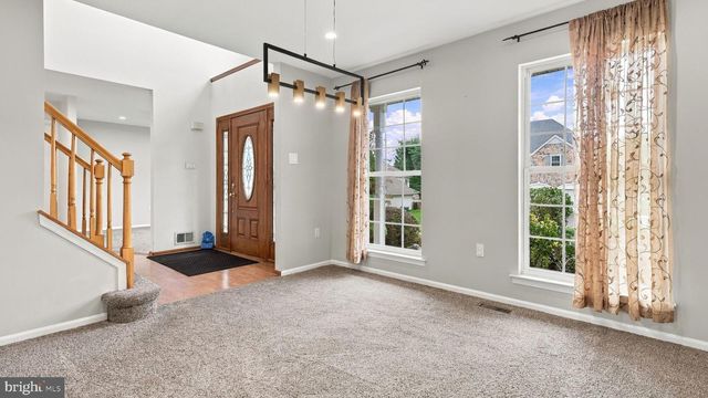 330 GRAND AVE, Langhorne, PA 19047