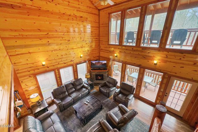 4359 Forest Ridge Way, Pigeon Forge, TN 37863