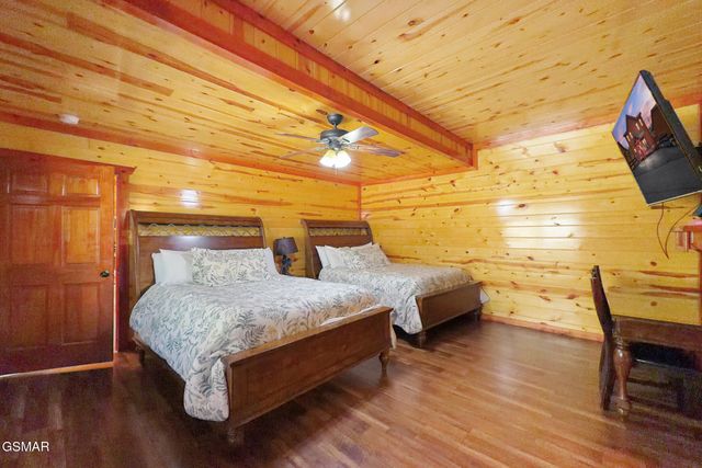 4359 Forest Ridge Way, Pigeon Forge, TN 37863